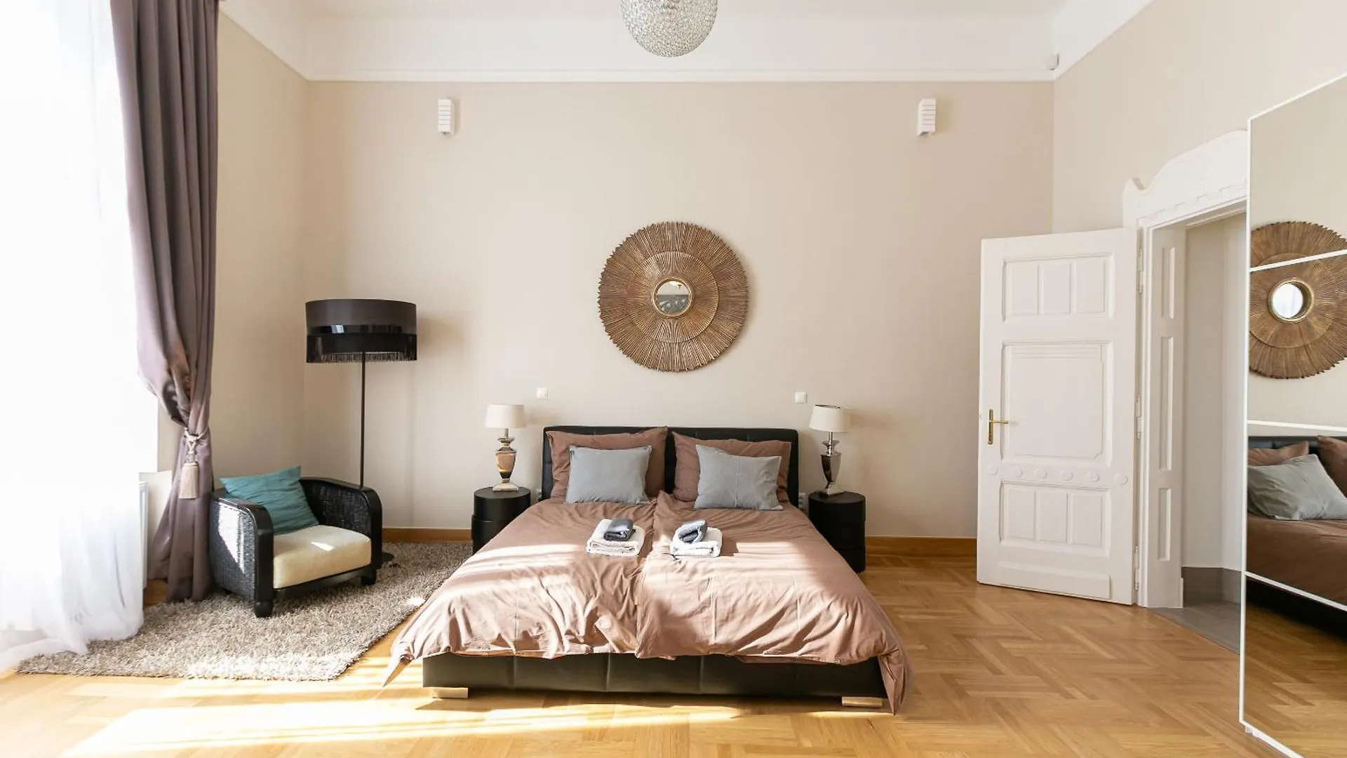 Bakats Ter Apartment With Balcony Overlooking Church Square Budapešť 0*,